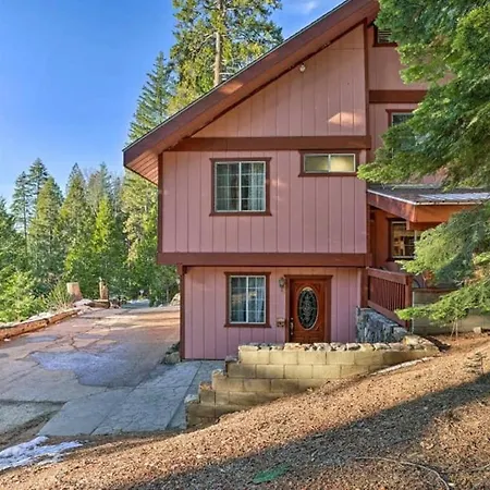 Cozy Bear South-Inside Yosemite National Park Villa